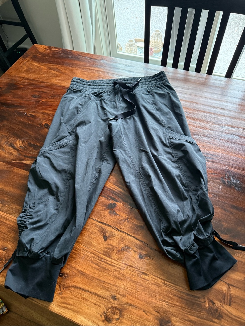 Women’s Lululemon Black Casual Drawstring Jogger Pants